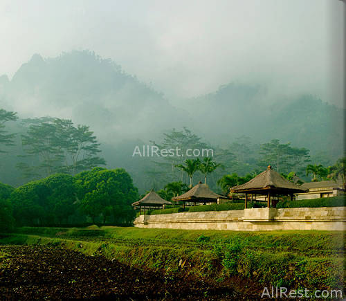 Amanjiwo resort 20